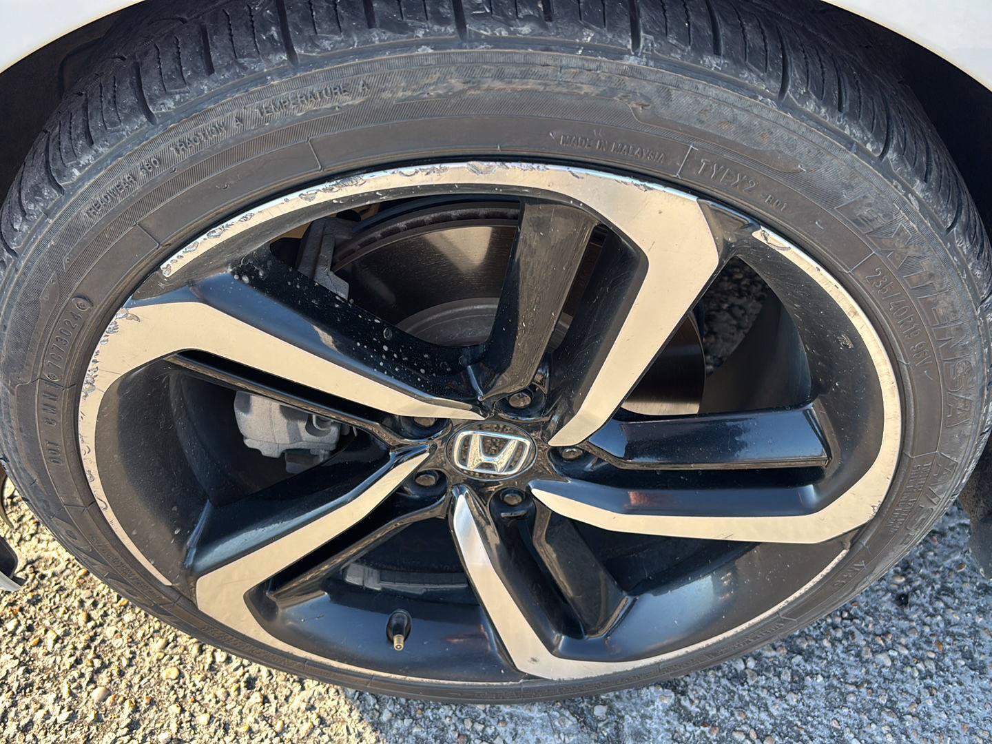 Used 2018 Honda Accord Sport image 12