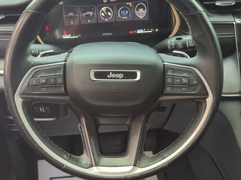 Certified 2021 Jeep Grand Cherokee L Limited AWD/4WD image 9