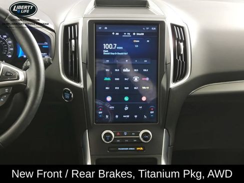 Used 2022 Ford Edge Titanium AWD/4WD image 21