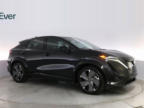 Used 2024 Nissan Ariya AWD image 5