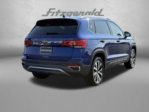 Used 2024 Volkswagen Taos SE FWD image 6
