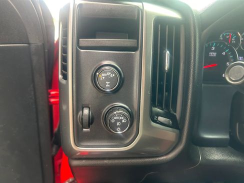 Used 2018 Chevrolet Silverado 1500 LT w/ All Star Edition AWD/4WD image 13