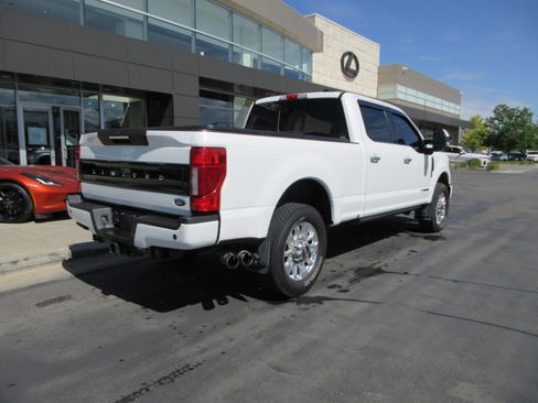 Used 2022 Ford F350 Limited AWD/4WD image 11