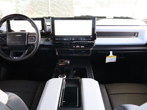 Used 2025 GMC Hummer EV 3X AWD/4WD image 28