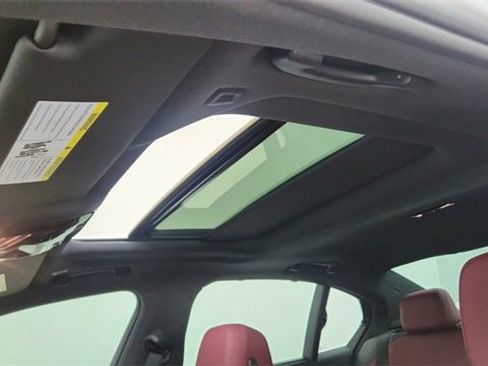 Used 2025 BMW 540i xDrive image 55