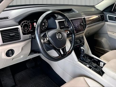 Used 2019 Volkswagen Atlas SEL AWD/4WD image 17