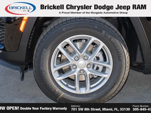 New 2025 Jeep Grand Cherokee Laredo X image 38