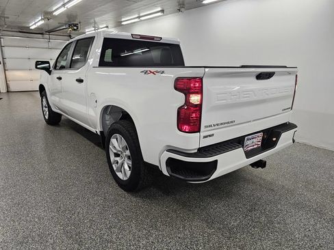 Used 2026 Chevrolet Silverado 1500 Custom AWD/4WD image 9
