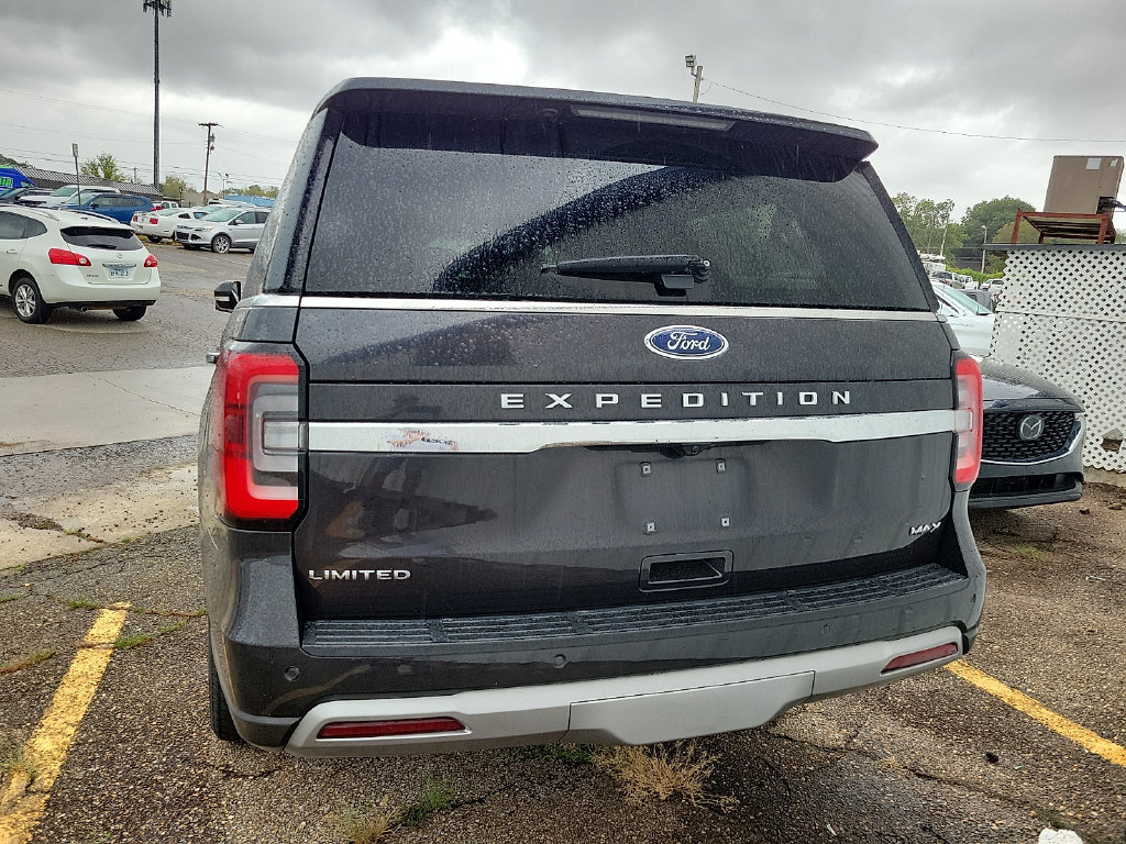 Used 2024 Ford Expedition Max Limited RWD image 4