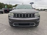 Used 2017 Jeep Grand Cherokee Limited w/ Luxury Group II image 2