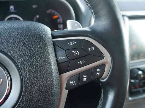 Used 2015 Jeep Grand Cherokee Overland w/ Advanced Technology Group RWD image 36