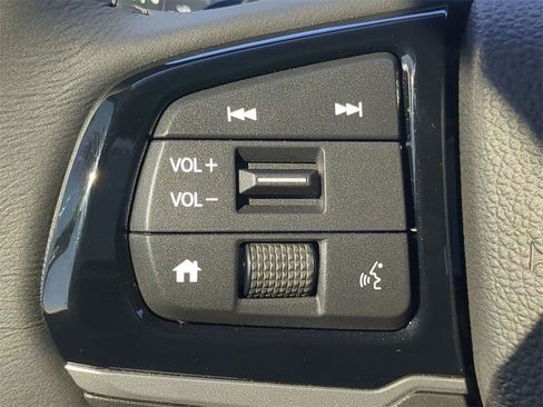 New 2026 Honda Odyssey Touring image 18