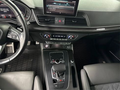 Used 2018 Audi SQ5 Prestige w/ Prestige Package image 16