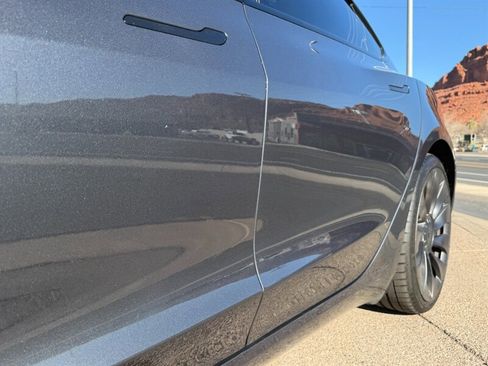 Used 2022 Tesla Model 3 Performance image 28