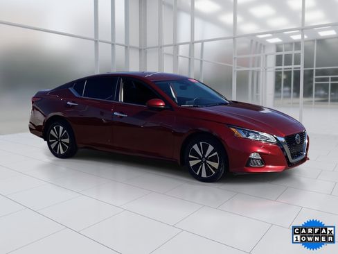 Certified 2022 Nissan Altima 2.5 SV image 8