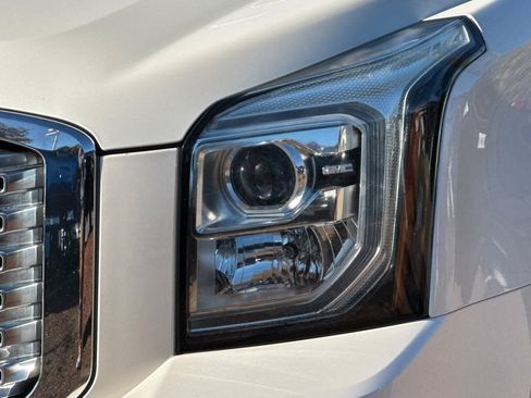 Used 2015 GMC Yukon Denali w/ Touring Package image 53