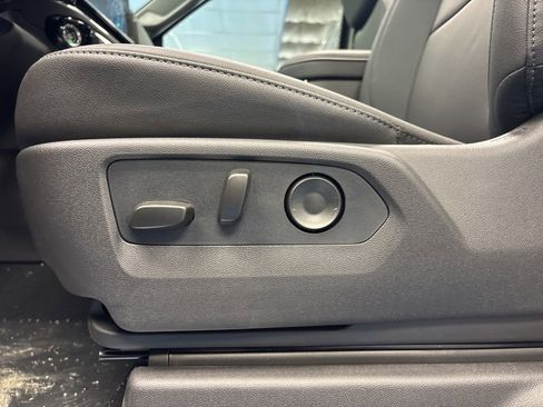 New 2026 Chevrolet Silverado 1500 LTZ w/ Technology Package AWD/4WD image 28