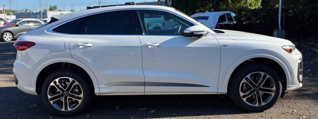 New 2026 Audi Q5 Premium Plus AWD/4WD image 9