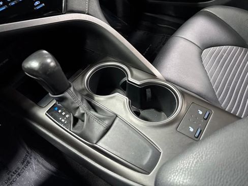 Used 2023 Toyota Camry SE FWD image 21
