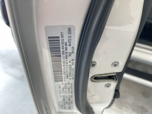 Used 2018 RAM 2500 Laramie AWD/4WD image 27