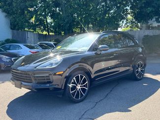 Used 2023 Porsche Cayenne Platinum Edition AWD/4WD video 2