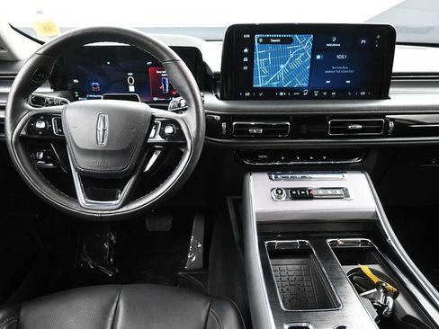 Used 2026 Lincoln Aviator AWD image 22