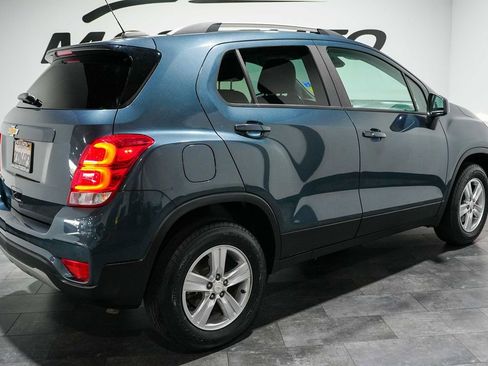 Used 2022 Chevrolet Trax LT w/ Driver Confidence Package AWD/4WD image 5