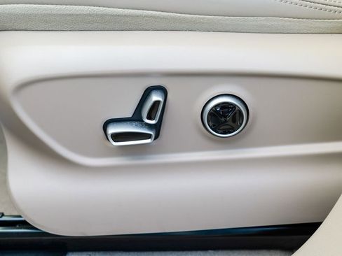 Certified 2023 Maserati Grecale GT image 25