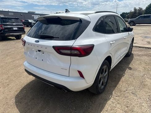 Used 2023 Ford Escape ST-Line AWD/4WD image 10