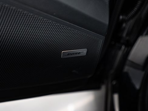 Certified 2025 Porsche Cayenne S image 19