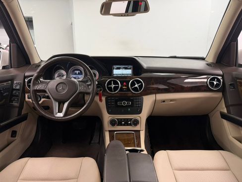 Used 2015 Mercedes-Benz GLK 350 4MATIC 4dr GLK 350 w/ Premium 1 Package image 42