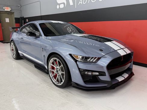 Used 2022 Ford Mustang Shelby GT500 w/ Technology Package RWD image 23