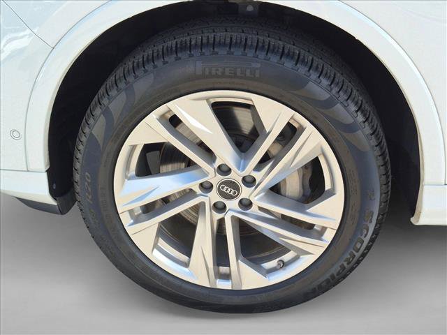 Used 2022 Audi Q7 2.0T Premium w/ Convenience Package AWD/4WD image 21