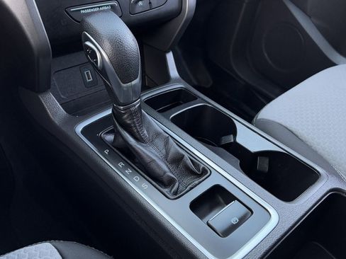 Used 2018 Ford Escape SE image 17