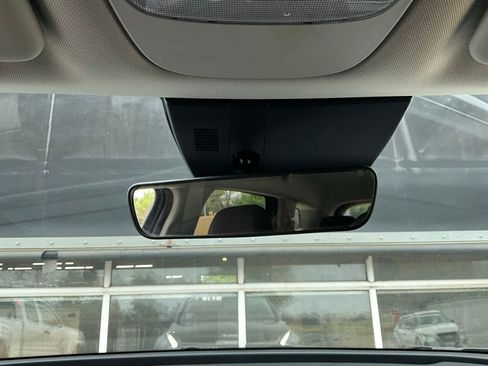 Used 2025 Kia Sportage LX image 17