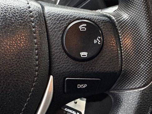 Used 2016 Toyota Corolla LE FWD image 29