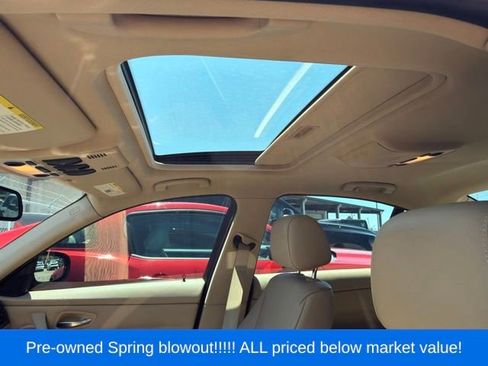 Used 2011 BMW 328i xDrive Sedan AWD/4WD image 21