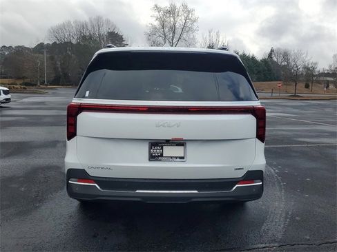 New 2026 Kia Carnival SX image 5