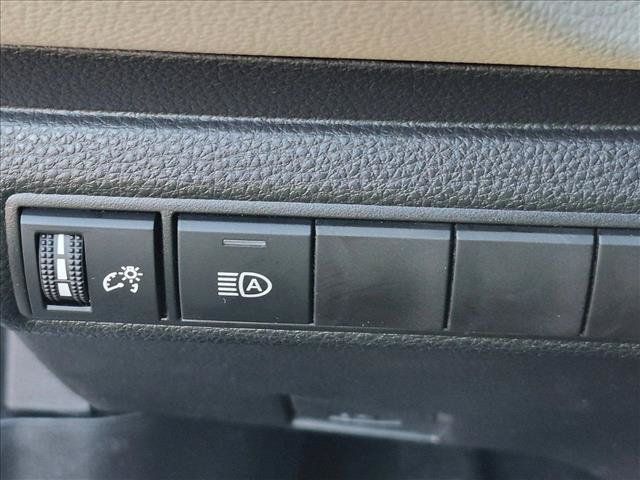Used 2026 Toyota Corolla LE FWD image 13