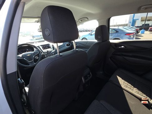 Used 2024 Chevrolet Equinox LT image 27