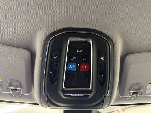 Used 2023 Jeep Grand Cherokee Laredo w/ Luxury Tech Group I image 20