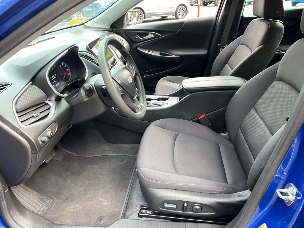 Used 2023 Chevrolet Malibu LT FWD image 9