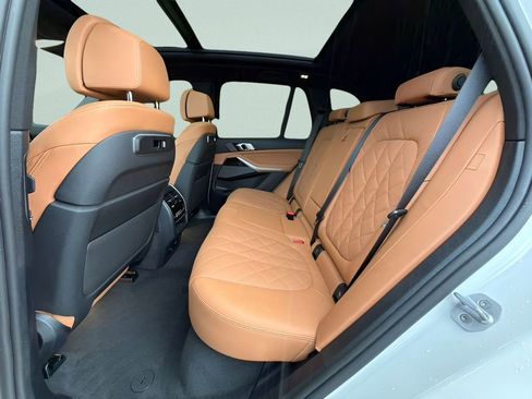 New 2026 BMW X5 xDrive50e w/ M Sport Package AWD/4WD image 21