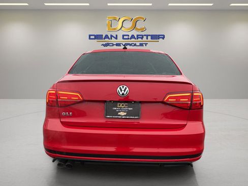 Used 2015 Volkswagen Jetta GLI SE image 4