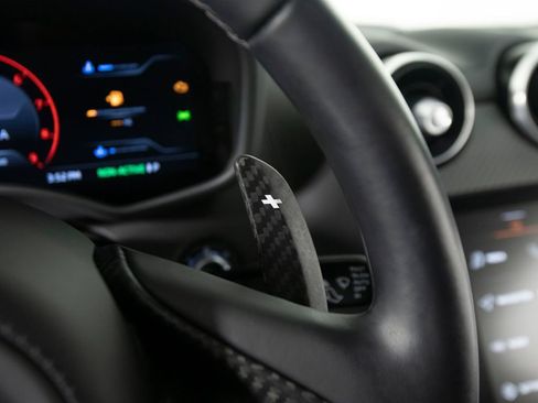 Used 2023 McLaren GT RWD image 18