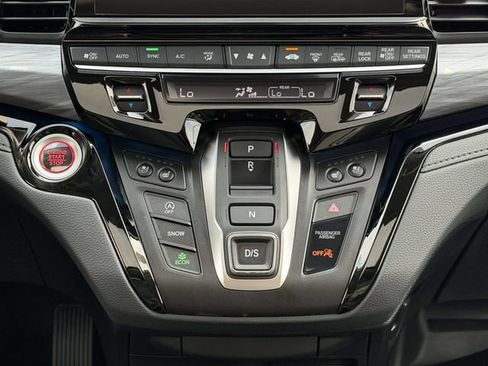 Certified 2026 Honda Odyssey Elite image 15