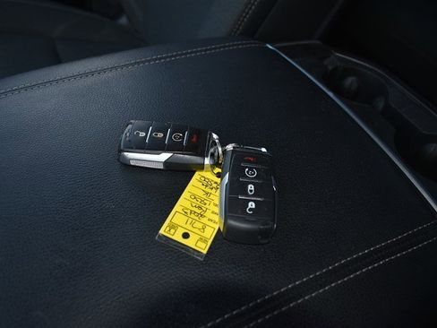 Used 2023 RAM 1500 Big Horn image 24