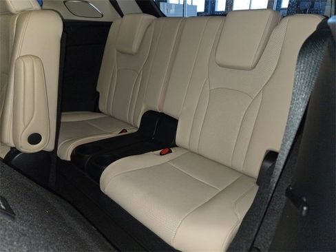 Used 2022 Lexus RX 450hL Luxury w/ Cold Area Package (CT) image 24