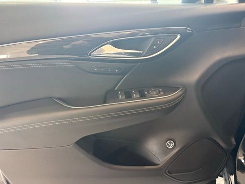 Used 2023 Buick Envision Essence FWD image 7