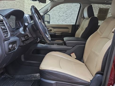 Used 2023 RAM 2500 Limited image 28